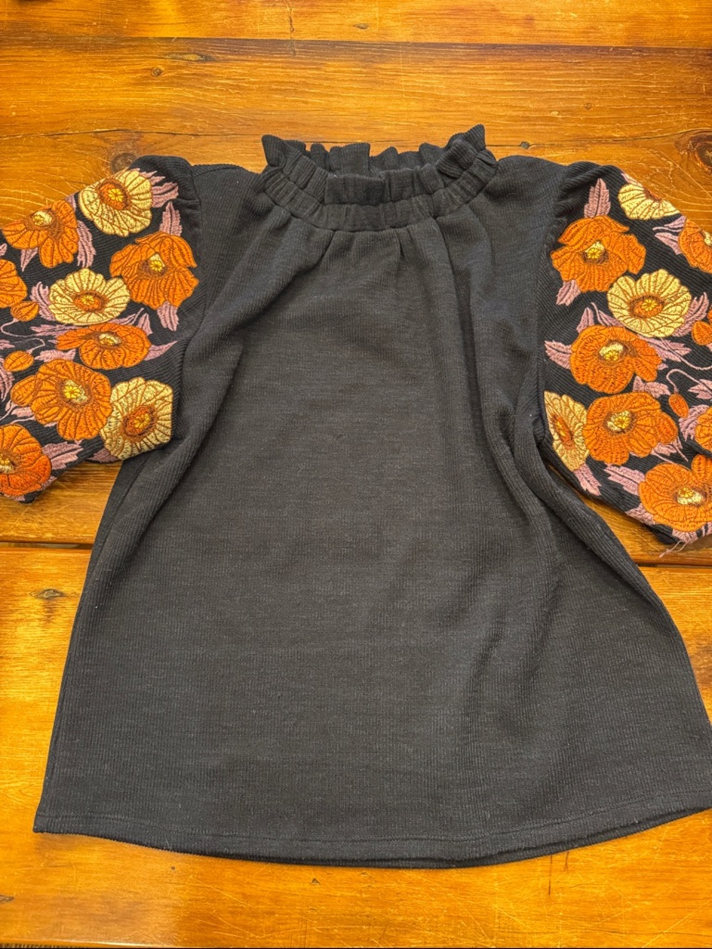THML Puff Sleeved Shirt - Picture 2 of 4